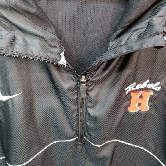 MEN'S NIKE QUARTER-ZIP Hooded PULLOVER! IN BLACK. - Picture 6 of 6